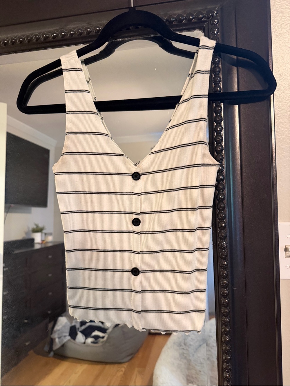 Striped V-Neck Button-Front Tank Top - White/Black